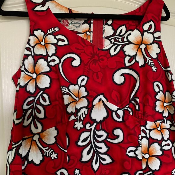 Hilo Hattie NWT Aloha Hawaiian Floral Sleeveless Sundress - Picture 2 of 5